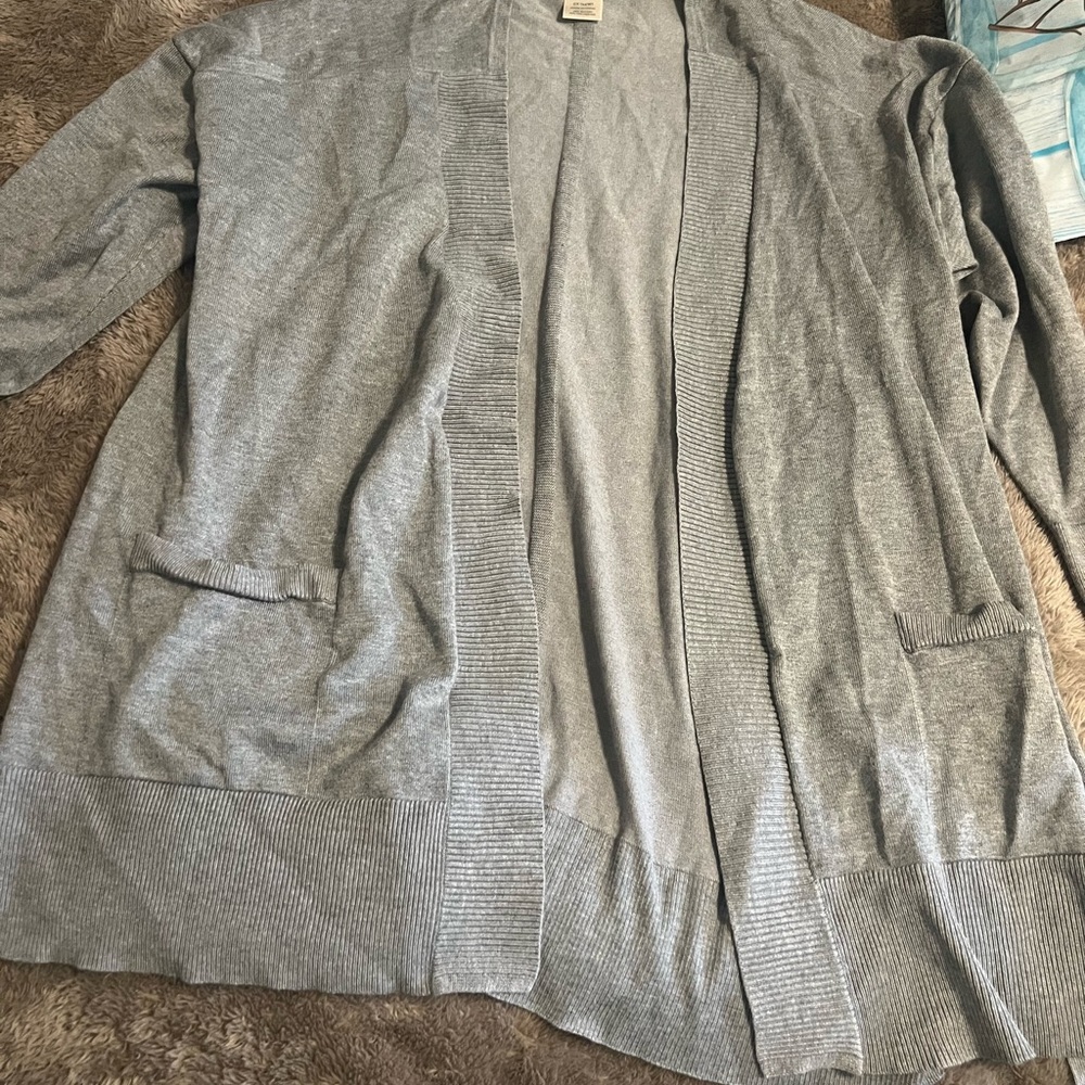 Cardigan - Picture 3 of 3